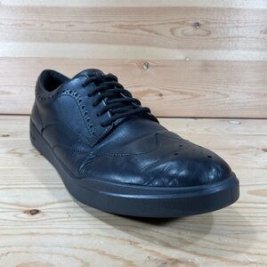 Cole Haan Grand Crosscourt Wingtip Sneakers 
C35974
Men’s 13 M 
Black Leather